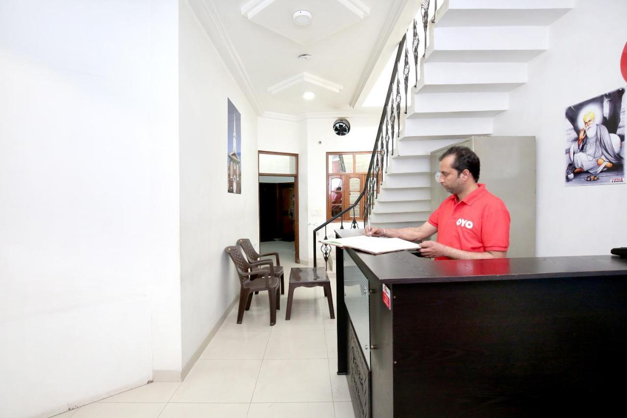 Oyo 8105 Royale Guest House Ludhiana Exterior photo