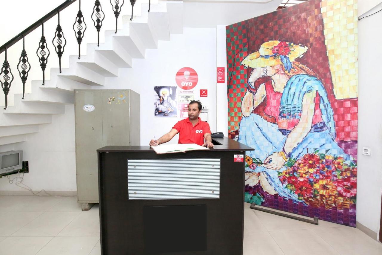 Oyo 8105 Royale Guest House Ludhiana Exterior photo